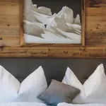 Haus Elise By We Rent, Summercard Included Apartment