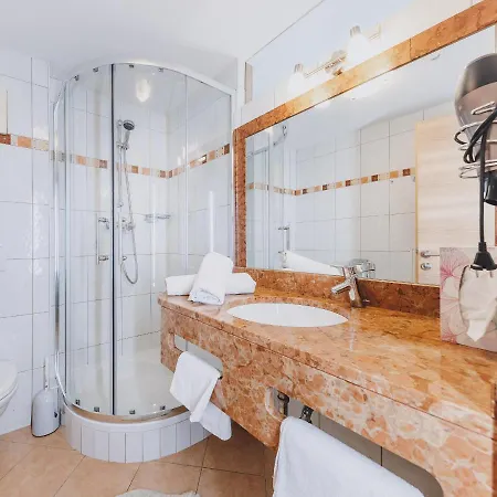 Haus Elise By We Rent, Summercard Included * Τσελ αμ Ζέε