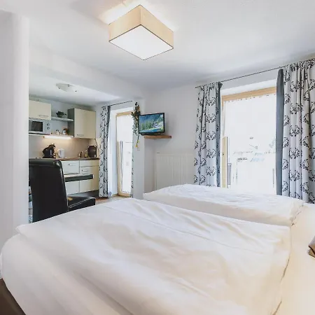Haus Elise By We Rent, Summercard Included Διαμέρισμα