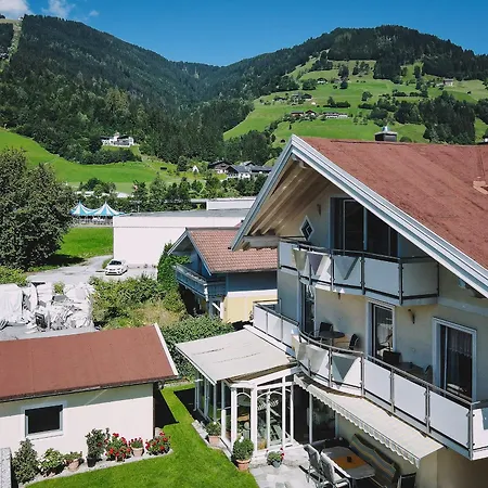 Haus Elise By David's Collection *