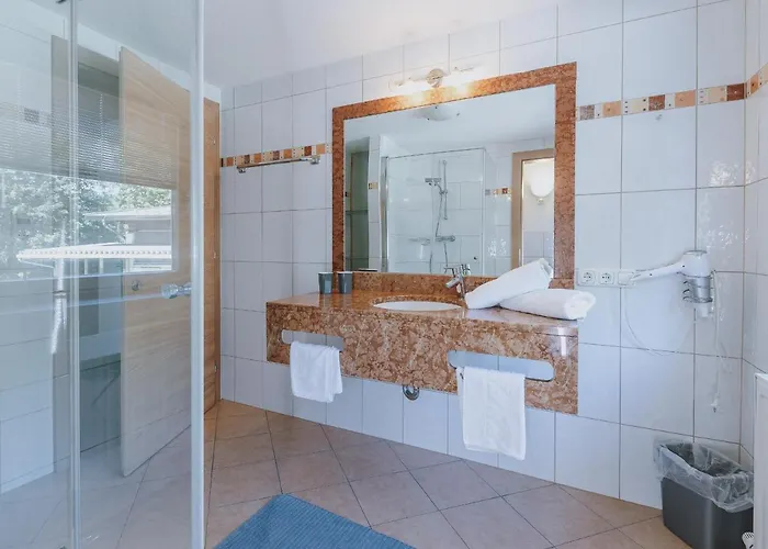 Apartment Haus Elise By We Rent, Summercard Included *